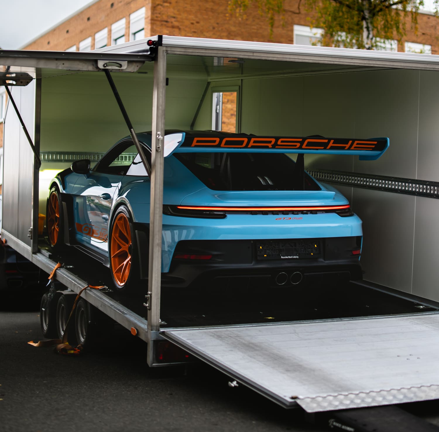 Fahrzeugtransporte Fahrzeugtransporte